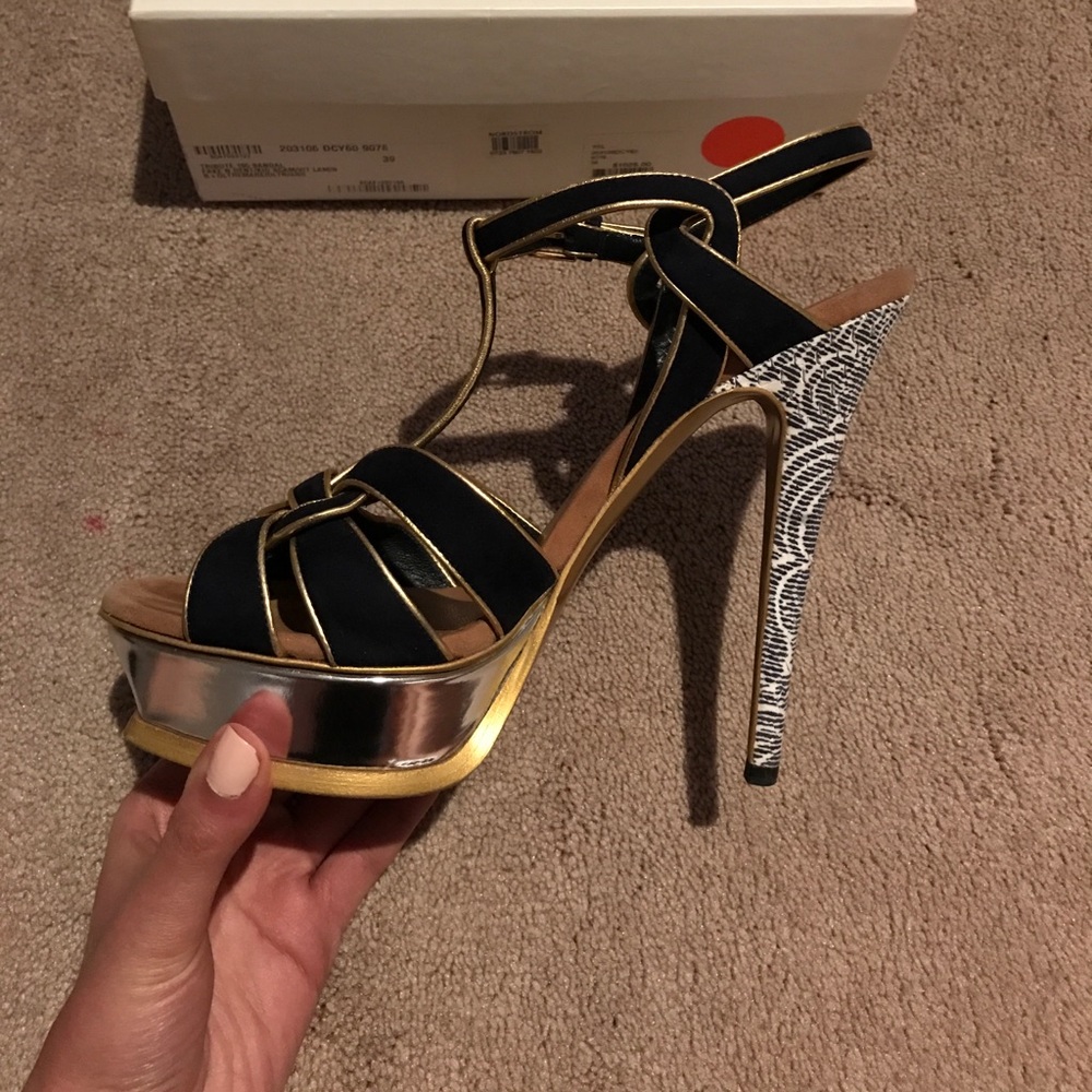 Saint Laurent Black and Gold Knotted T-Strap Stiletto Sandals - Picture 4 of 8